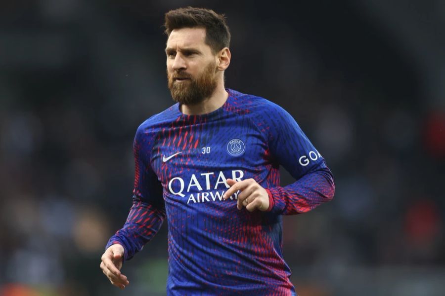 2. Platz: Weltmeister Lionel Messi verdient mit 130 Millionen US-Dollar jährlich knapp weniger als CR7.