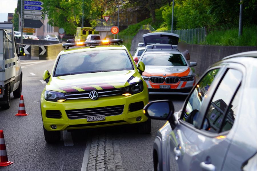 Das Kind hatte unvermittelt die Fahrbahn überquert.