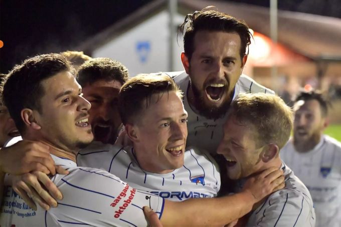 FC Othmarsingen: Siegtreffer-Jubel nach dem Tor im Aargauer Cup-Halbfinale 2019 gegen den FC Lenzburg. FC Othmarsingen am Aargauer Cup-Halbfinale