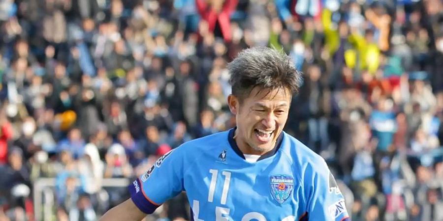 Hat auch mit bald 53 noch nicht genug: Kazuyoshi Miura. Foto: Uncredited/AP/dpa