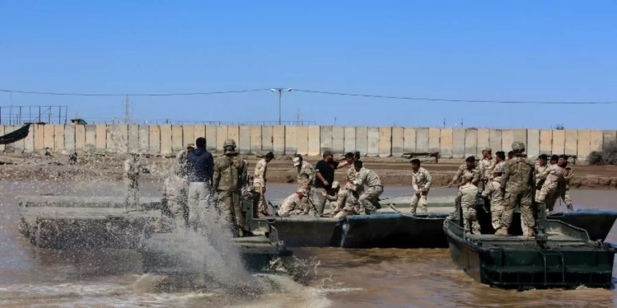 Irak nimmt Einsätze mit Anti-IS-Koalition wieder auf