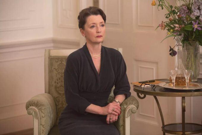 Liam Neeson kann sich eine weitere Zusammenarbeit mit der Schauspielerin Lesley Manville gut vorstellen. Lesley Manville