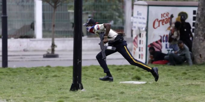 Zwei Tote - Zusammenstössen zwischen Polizisten und Soldaten in Haiti