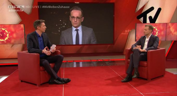 Hendrik Streeck als Studiogast bei Stern TV. Studio Stern TV