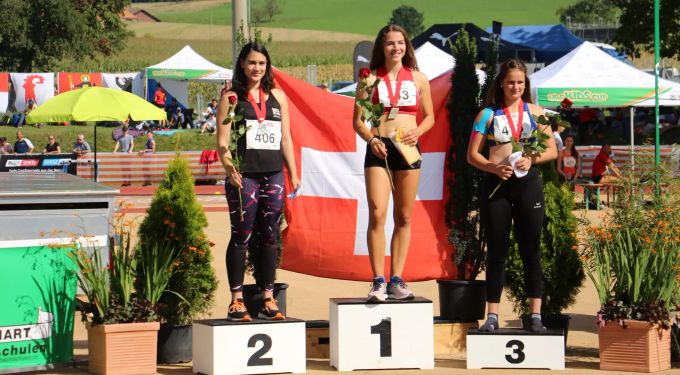 Schweizer Meisterschaft 2019 Nachwuchs in Düdingen: Julia Hammesfahr (U18 Weiblich) holte den 1. Platz beim Kugelstossen (14,77 m). SM Nachwuchs Düdingen, TV Wohlen