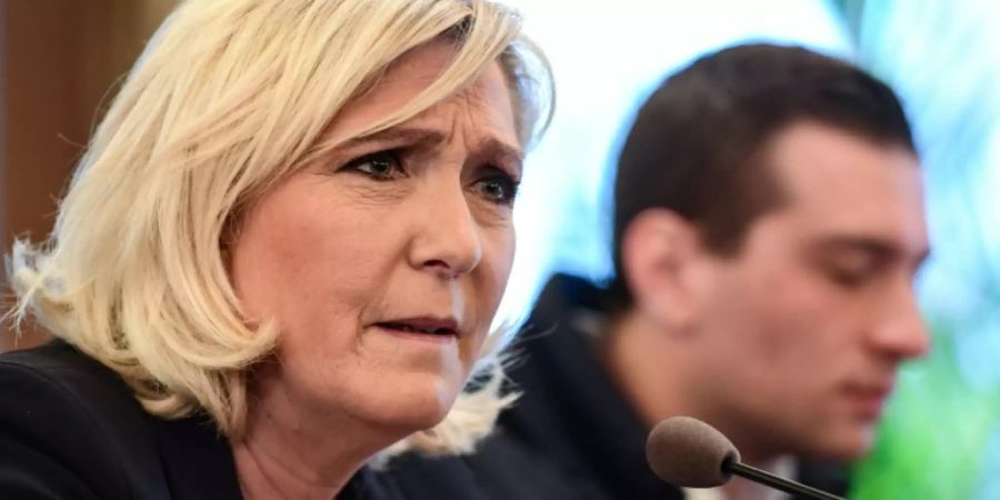 Le Pen attestiert Strache «schwerwiegenden Fehler»