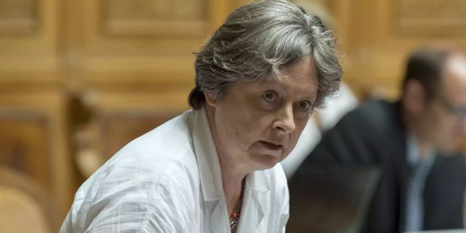 SP-Nationalrätin Margret Kiener Nellen wurde per Mail mit Waffengewalt gedroht – auch deshalb kämpft sie für das Waffenrecht. Margret Kiener Nellen Waffenrecht