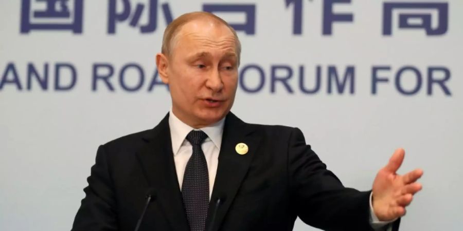 Wladimir Putin beantwortet Fragen in Peking