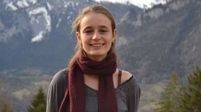 Eine mögliche Nachfolgerin für Tamara Funiciello wäre auch Julia Müller. Sie ist die jüngste Parlamentarierin im Kanton Graubünden. Juso Julia Müller