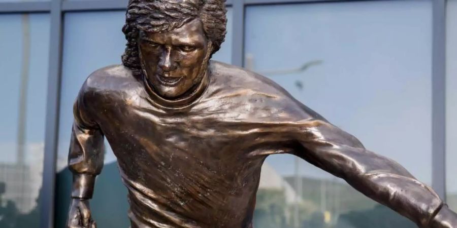 In Belfast war die Statue von George Best enthüllt worden. Foto: Liam Mcburney/PA Wire