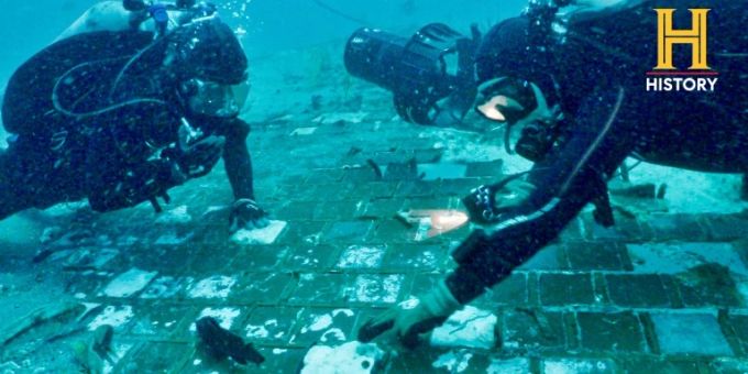 Von Tauchern - Bisher grösstes Stück der «Challenger» wurde gefunden