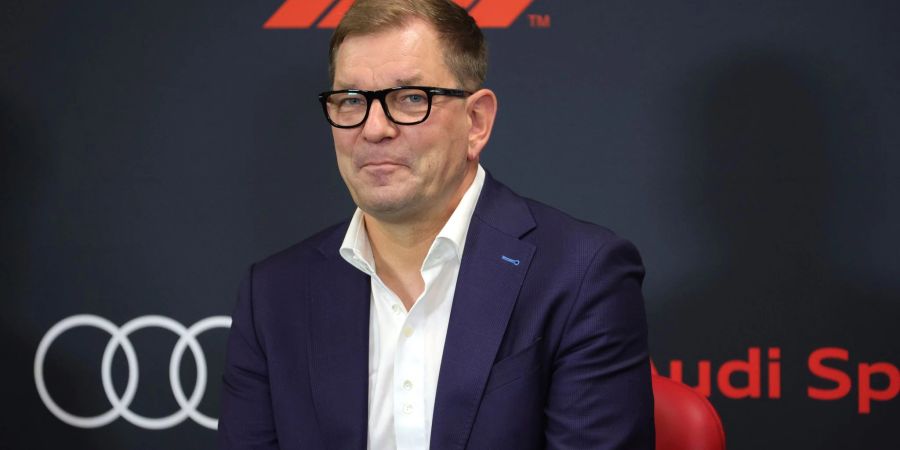 Audi-Chef Markus Duesmann zeigt sich offen für autofreie Tage und Tempolimits.