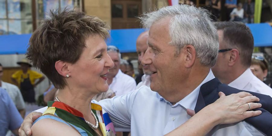 Der Kanton Bern lässt am Donnerstagnachmittag in Biel Bundespräsidentin Simonetta Sommaruga und Ständeratspräsident Hans Stöckli hochleben (Archivbild).