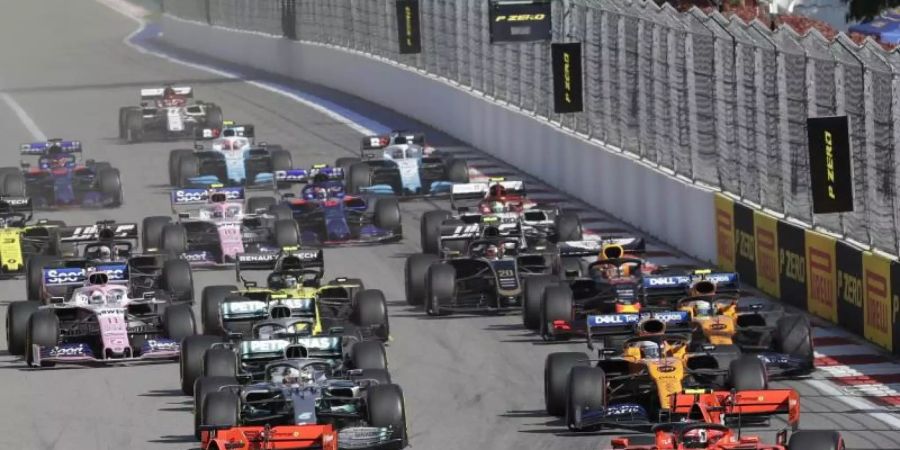 Trotz bester Voraussetzungen verpatzte die Scuderia Ferrari den Grossen Preis von Russland völlig. Foto: Luca Bruno/AP