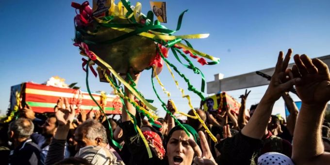 Begräbnis getöteter kurdischer Milizionäre Begräbnis getöteter kurdischer Milizionäre
