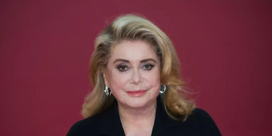 Catherine Deneuve im September in Deauville