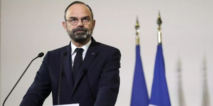 Nach Streiks - Frankreichs Premier macht Zugeständnisse bei Rente