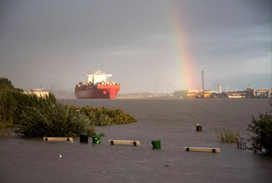 schiff schifffahrt containerschiff