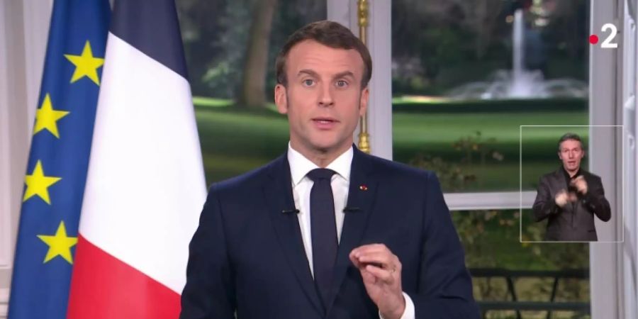 Macron während seiner Neujahrsansprache
