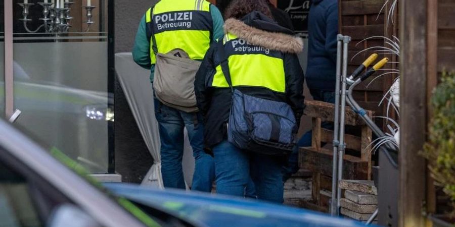 Die Untersuchungen laufen. Noch ist unklar, wie die Droge in den Champagner kam. Foto: Armin Weigel/dpa