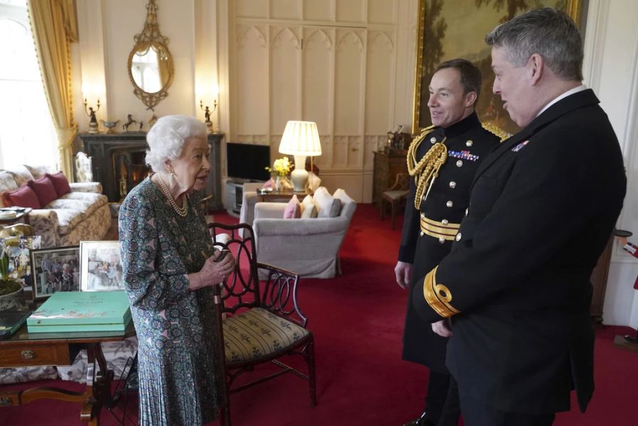 Die 95-Jährige begrüsst Gäste auf Schloss Windsor.