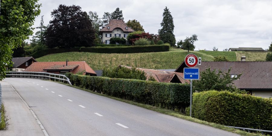 Ortseinfahrt Richtung der Gemeinde Sumiswald.