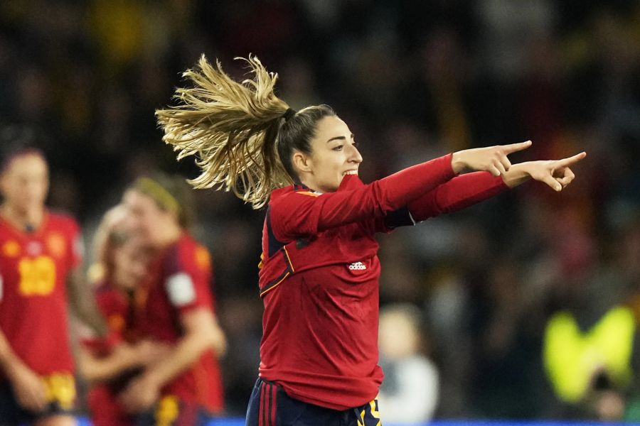 Olga Carmona bringt die Iberinnen nach einer guten Viertelstunde in Führung.