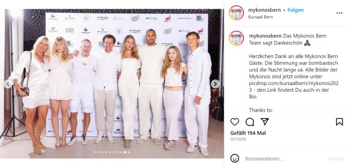 Guillaume Hoarau (3.v.r.) an der Berner Mykonos-Party. Neben ihm ist seine Freundin Manuela Frey. Guillaume Hoarau