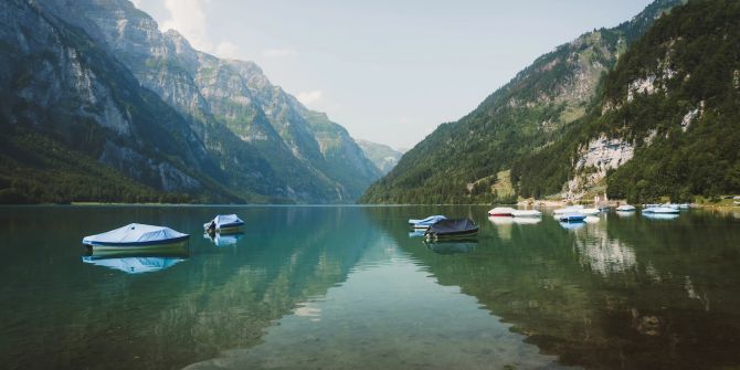 Klöntalersee, Glarus, Schweiz