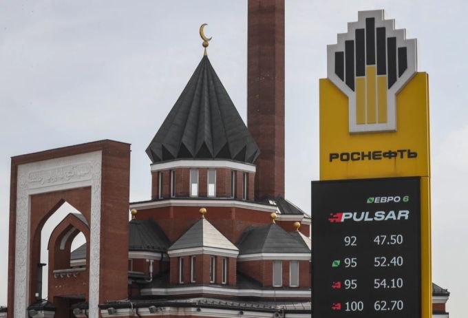Die Sanktionen im Ukraine-Krieg machen den Treibstoff in Russland knapp – mit fatalen Folgen für die Landwirte. Ukraine krieg