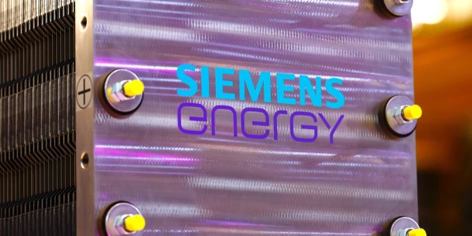 Siemens Energy ist solide in sein Geschäftsjahr gestartet. (Archivbild) siemens energy windenergie