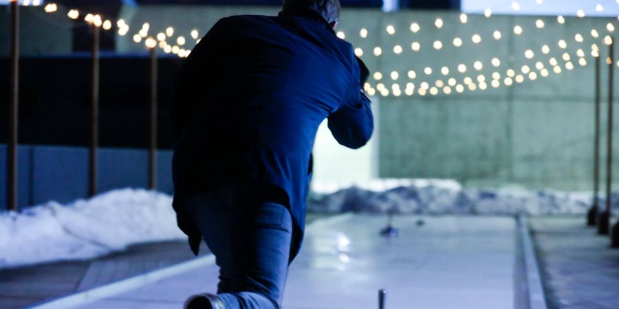 Temporäre City-Eisstockanlage am Kornhausplatz