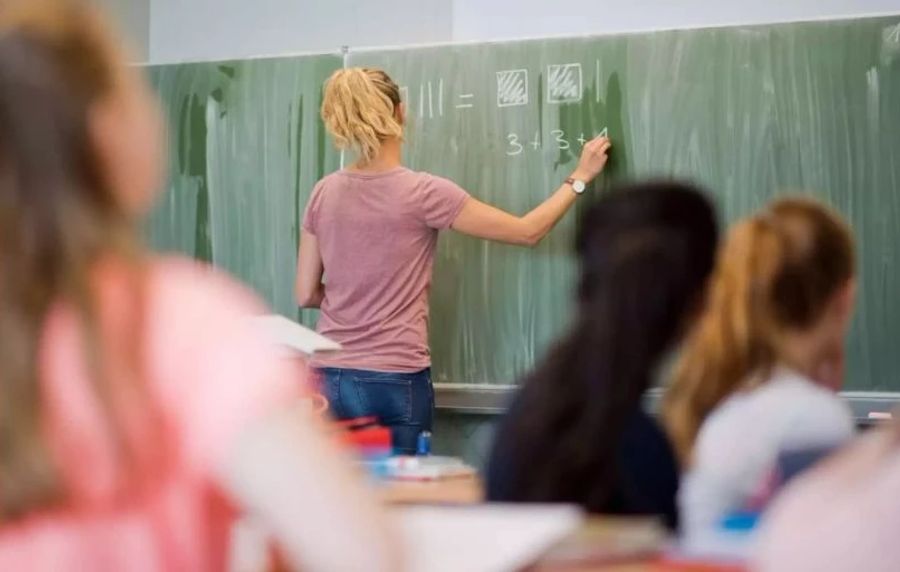 An einer Basler Schule eskalierte ein Streit zwischen zwei Schülern deswegen komplett.