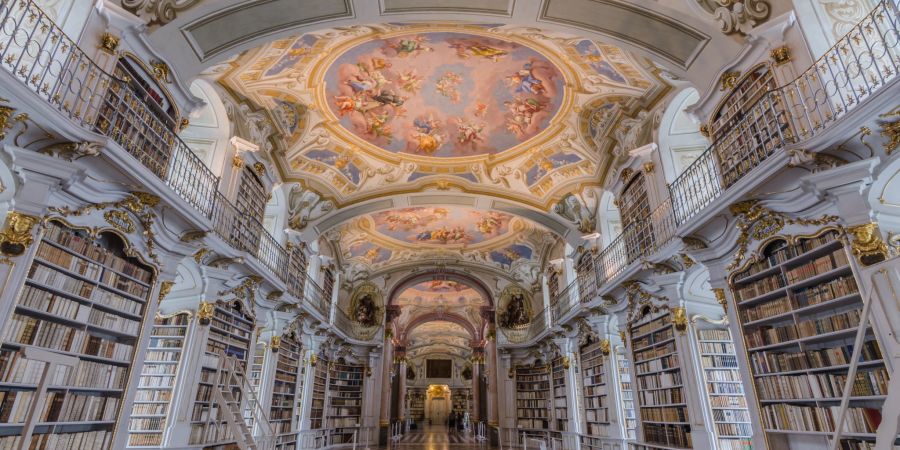 Die Stiftsbibliothek Admont ist ein Muss für jeden Bücherliebhaber.