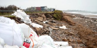 Ostseeküste - Grosses Aufräumen nach Sturmflut mit Millionen-Schäden