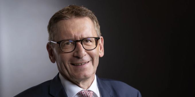 Solothurn - Ständerat Pirmin Bischof (Mitte) klar wiedergewählt