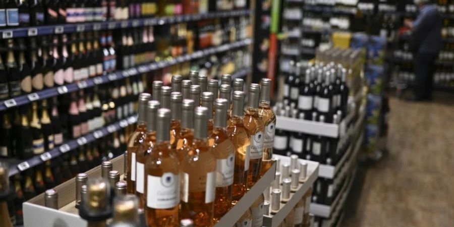 Alkoholabteilung in einem Supermarkt