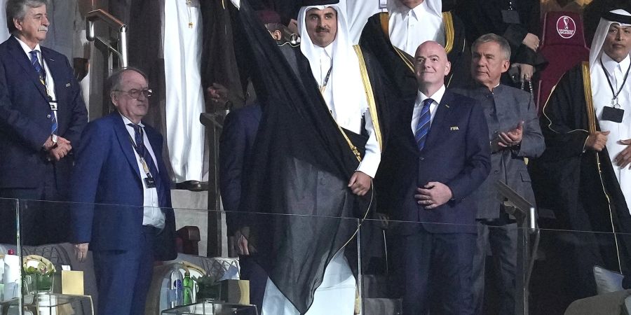 Der Emir von Katar (l) und FIFA-Präsident Gianni Infantino beim WM-Finale.