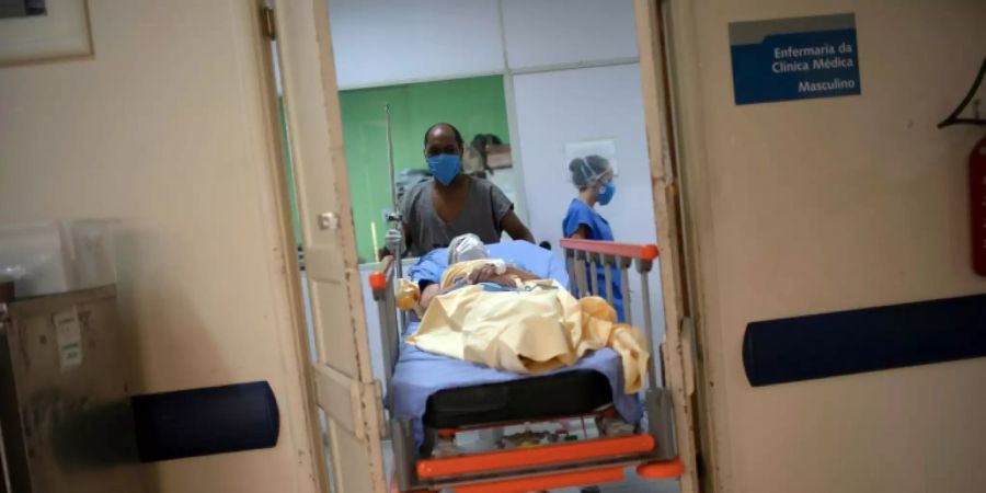 Corona-Patient in Klinik in Rio de Janeiro