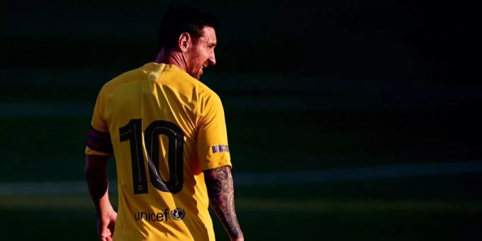 Lionel Messi steht gegen Tarragona in der ersten Halbzeit auf dem Feld. Lionel Messi