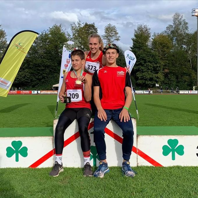 Die glücklichen Sieger des vergangenen Wettkampfes in Hochdorf: Einige der Zofinger Athleten konnten ihre persönliche Bestzeit verbessern. TV Zofingen Leichtathletik