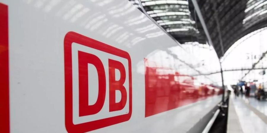 Für die Beschäftigten der Deutschen Bahn ist ein neuer Tarifvertrag vereinbart worden. Foto: Silas Stein/dpa