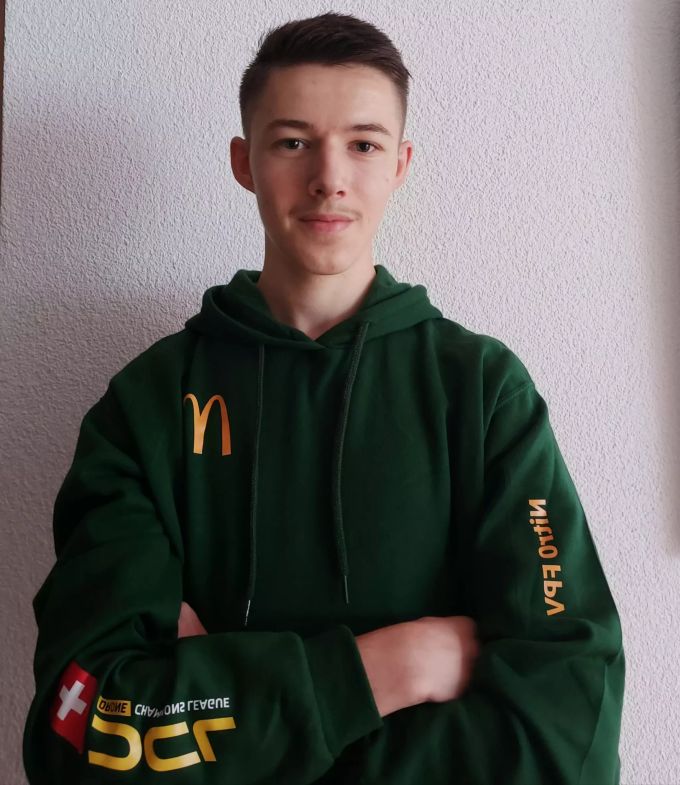 Drohenpilot für die Schweiz: David Müller aus Buchs SG. Drohenpilot für die Schweiz: David Müller aus Buchs SG.