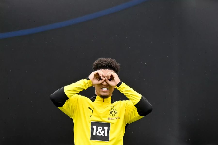 Mit dabei ist auch Jadon Sancho, der von Manchester United umworben wurde.