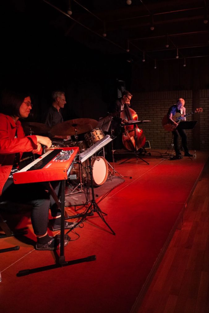 Die Musiker geniesen eines ihrer ersten Konzert seit Beginn des Jahres.