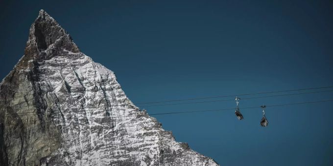 Hinauf in die Berge und rein ins Abenteuer. Das «Matterhorn ski paradise»