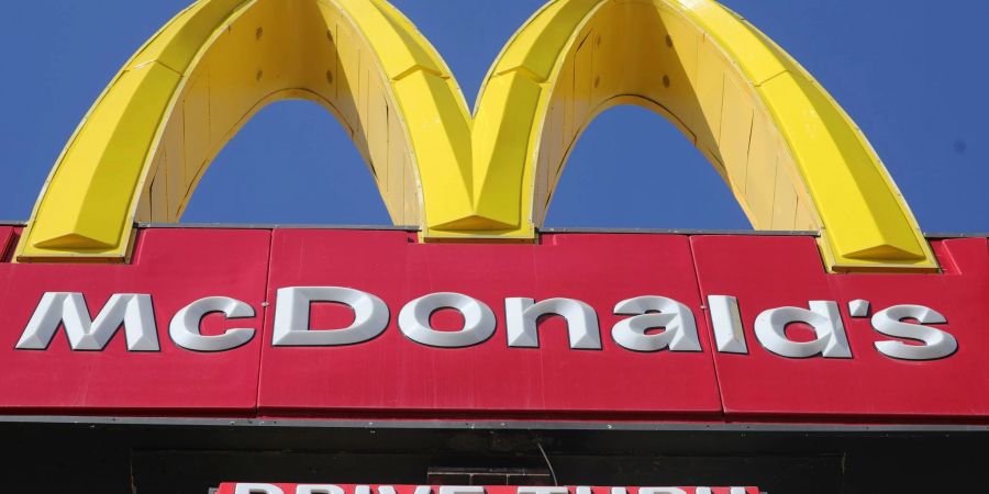Bestellungen im Drive-Thru sollen bei McDonald's bald von KI entgegengenommen werden.