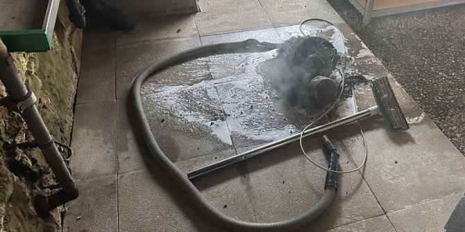 Staubsauger verursacht Rauchschaden