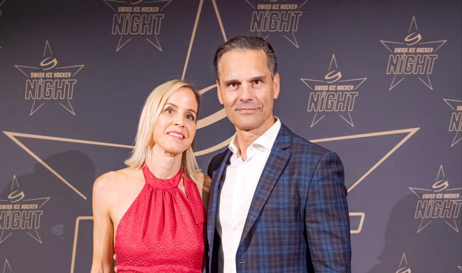 SCL Tigers-Trainer Thierry Paterlini mit seiner Ehefrau Nadine.