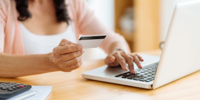 Identitätsbetrug Online-Shopping Bestellungen verurteilt